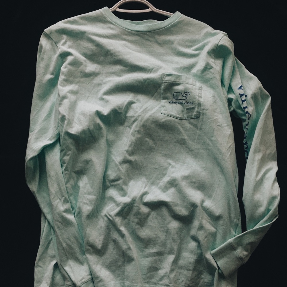 Vineyard vines shirt